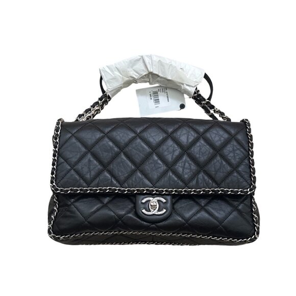 Chanel Timeless leather black crossbody bag - Picture 1 of 11